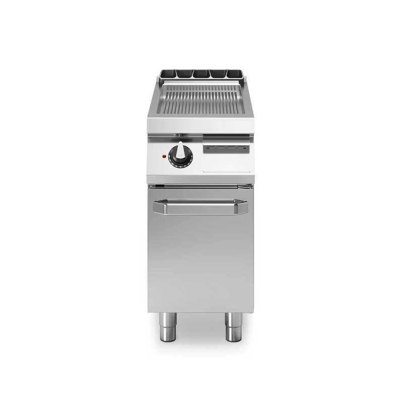 R90/40FTE/R/P Electric fry top, ribbed mild steel plate, on cabinet with door